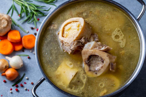 Caldo de huesos