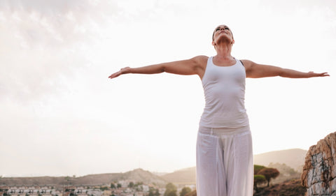 Claves para cuidar tus hormonas de forma natural si eres mujer